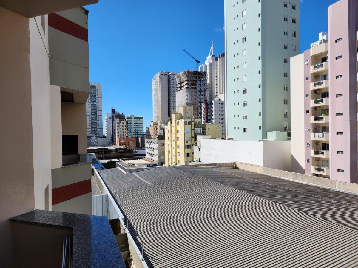 2 Quartos A 200Mts Praia Central, Garagem, Churrasqueira, Wi-Fi 90 Mbps, Pet Friendly Balneário Camboriú エクステリア 写真