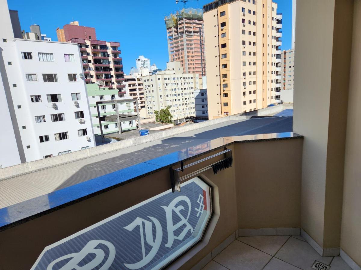 2 Quartos A 200Mts Praia Central, Garagem, Churrasqueira, Wi-Fi 90 Mbps, Pet Friendly Balneário Camboriú エクステリア 写真
