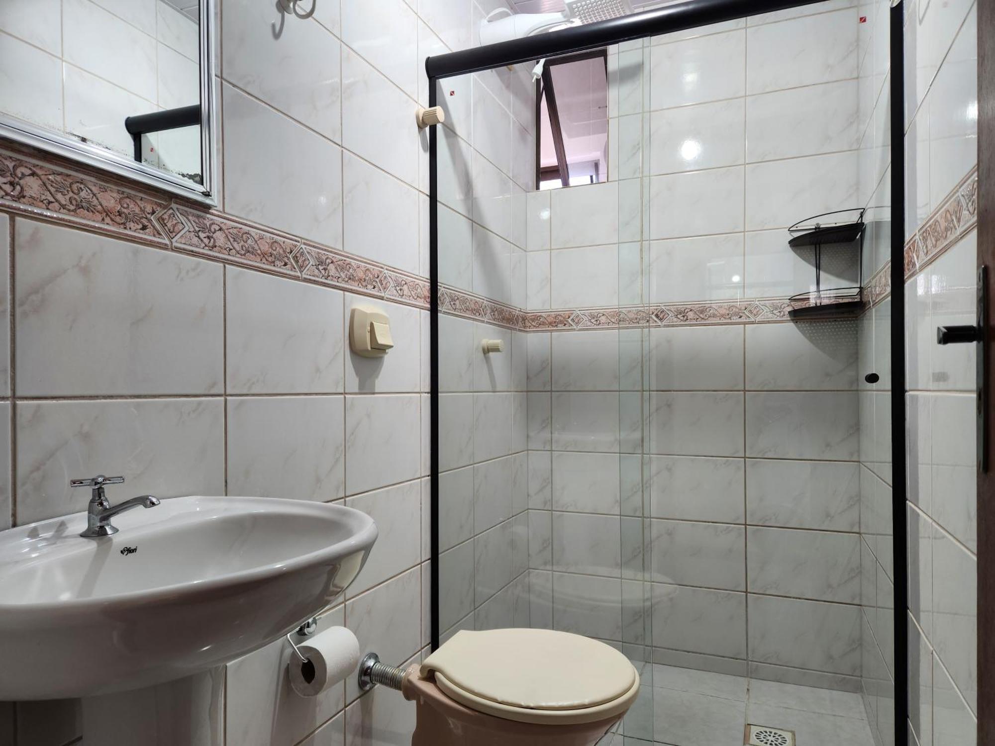 2 Quartos A 200Mts Praia Central, Garagem, Churrasqueira, Wi-Fi 90 Mbps, Pet Friendly Balneário Camboriú 部屋 写真