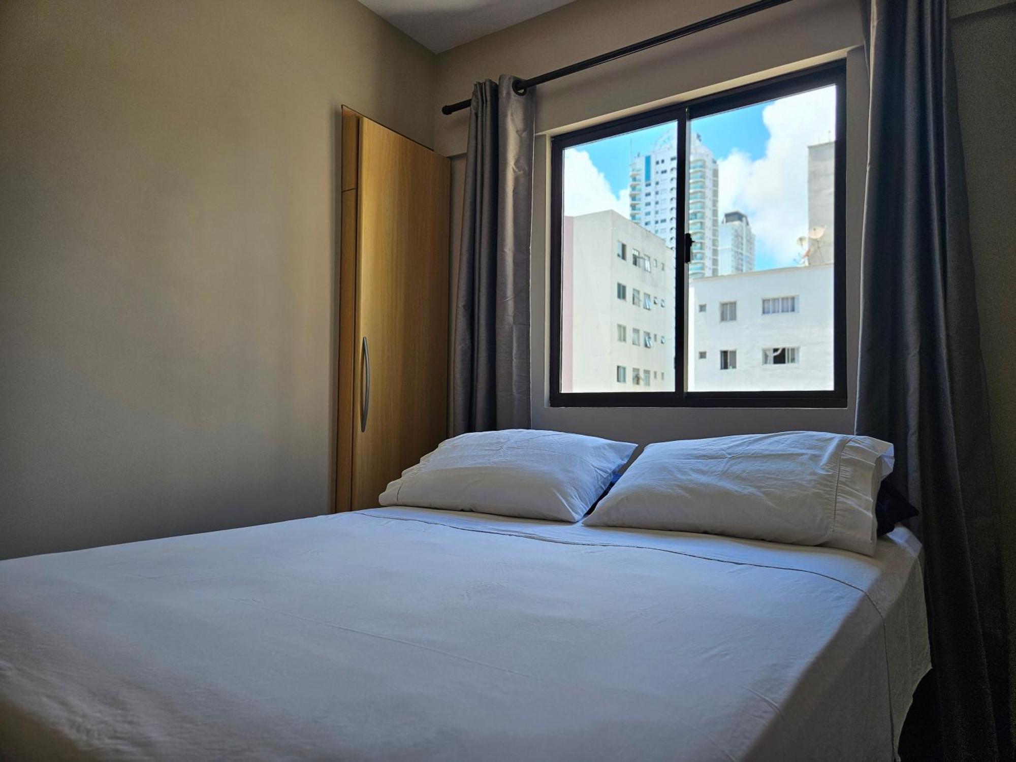 2 Quartos A 200Mts Praia Central, Garagem, Churrasqueira, Wi-Fi 90 Mbps, Pet Friendly Balneário Camboriú エクステリア 写真