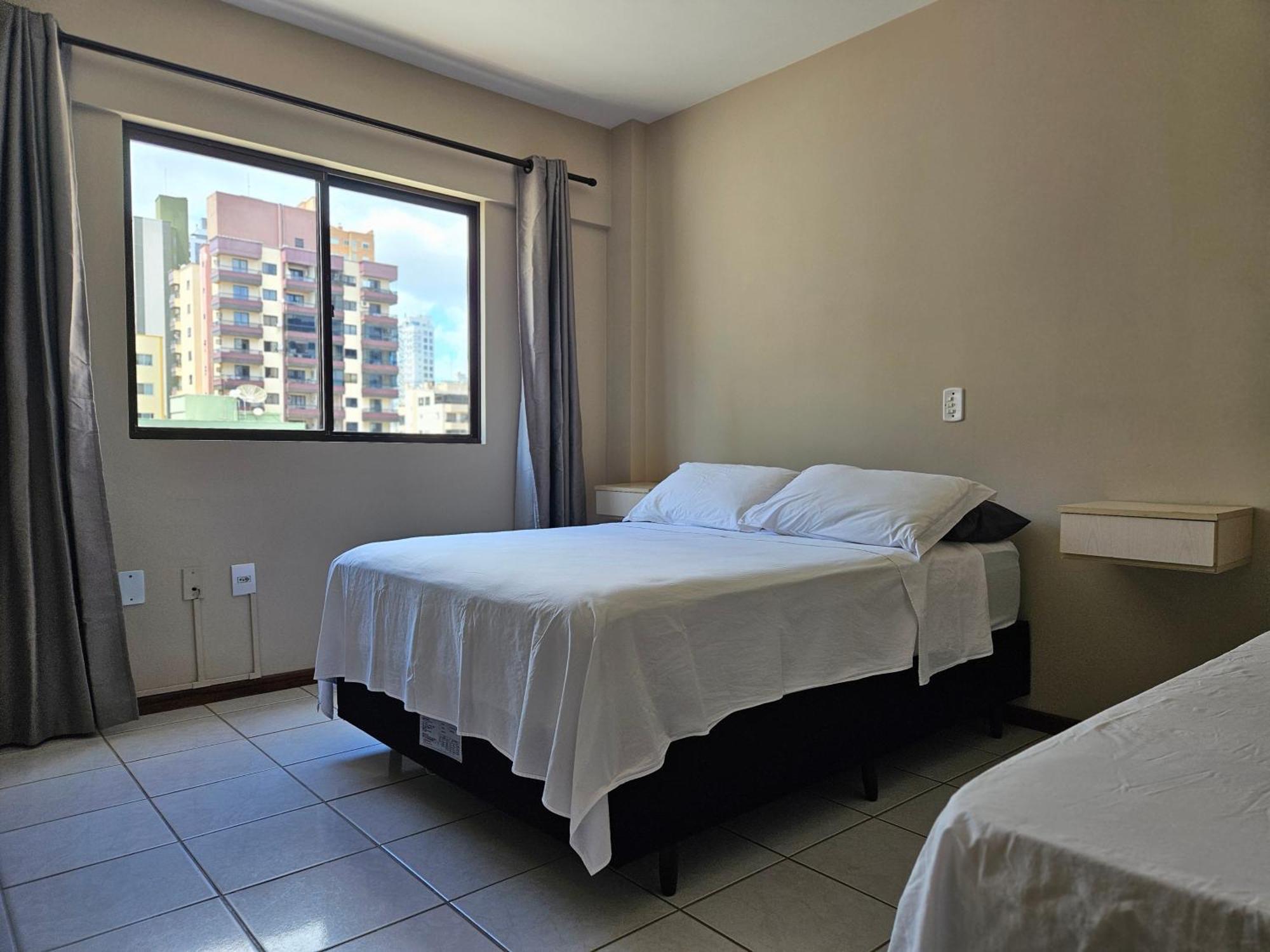 2 Quartos A 200Mts Praia Central, Garagem, Churrasqueira, Wi-Fi 90 Mbps, Pet Friendly Balneário Camboriú エクステリア 写真
