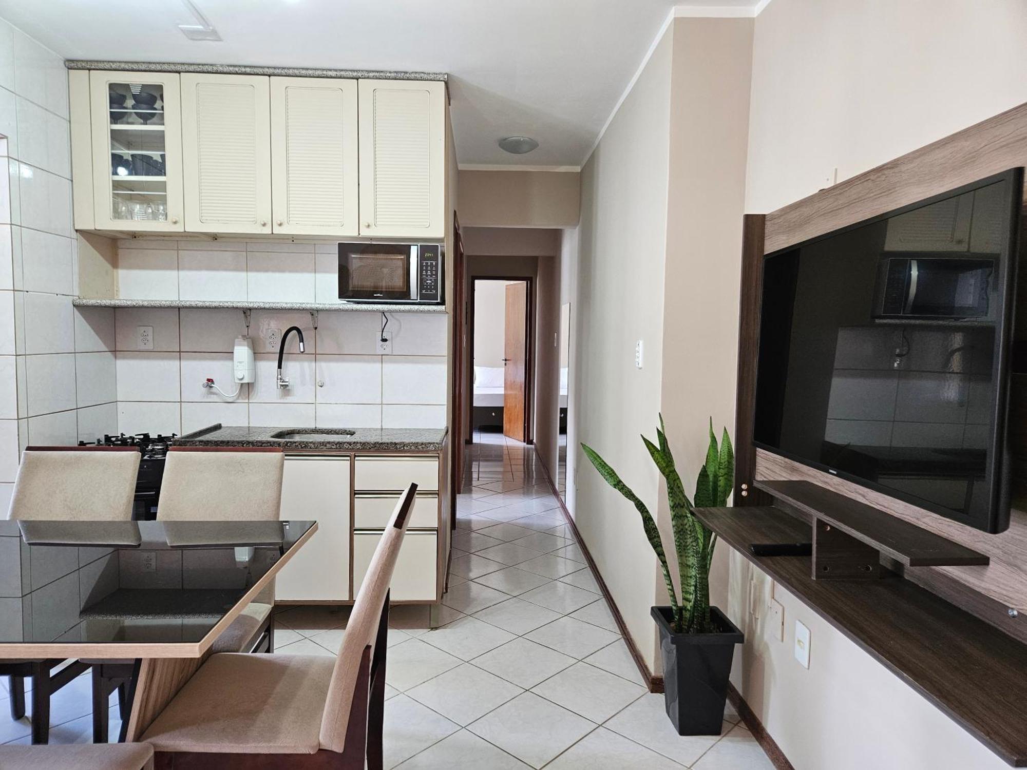 2 Quartos A 200Mts Praia Central, Garagem, Churrasqueira, Wi-Fi 90 Mbps, Pet Friendly Balneário Camboriú エクステリア 写真