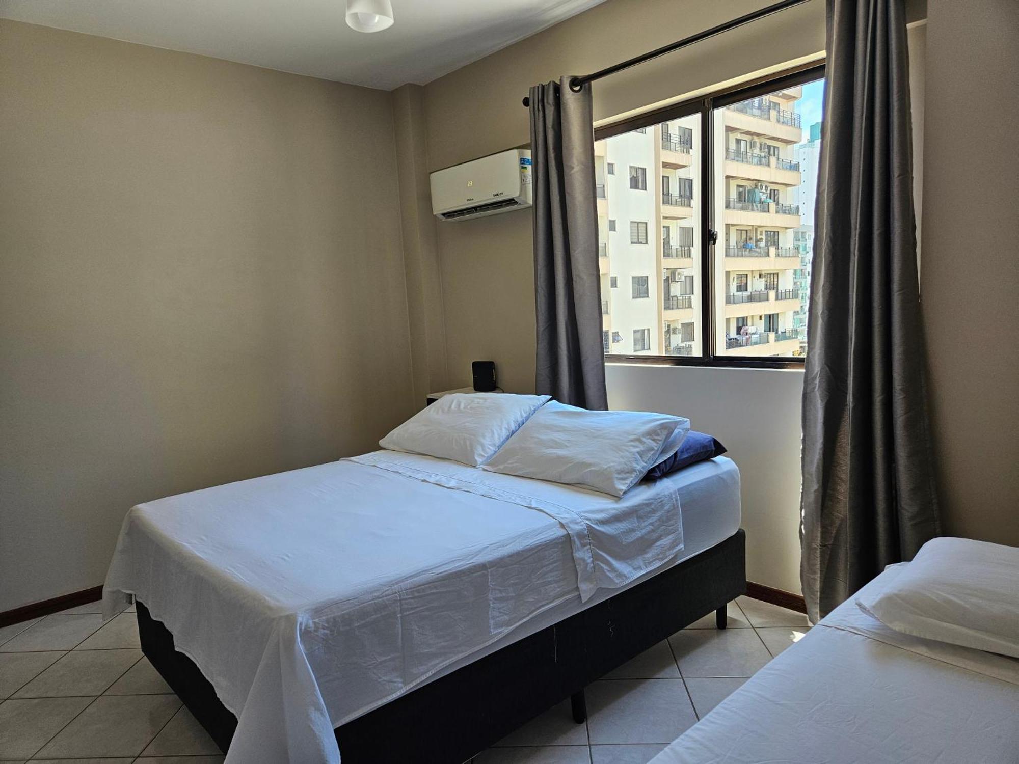 2 Quartos A 200Mts Praia Central, Garagem, Churrasqueira, Wi-Fi 90 Mbps, Pet Friendly Balneário Camboriú エクステリア 写真