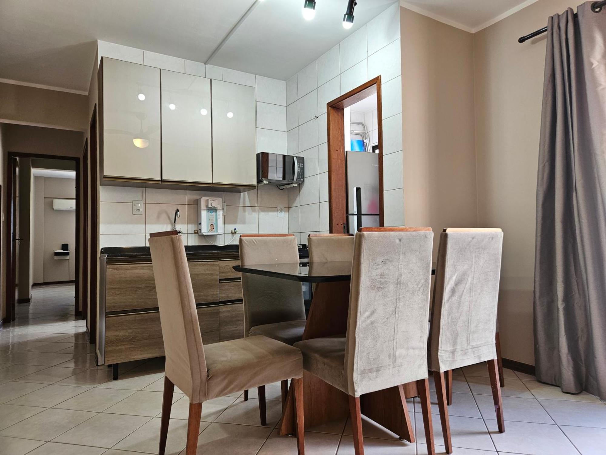 2 Quartos A 200Mts Praia Central, Garagem, Churrasqueira, Wi-Fi 90 Mbps, Pet Friendly Balneário Camboriú エクステリア 写真