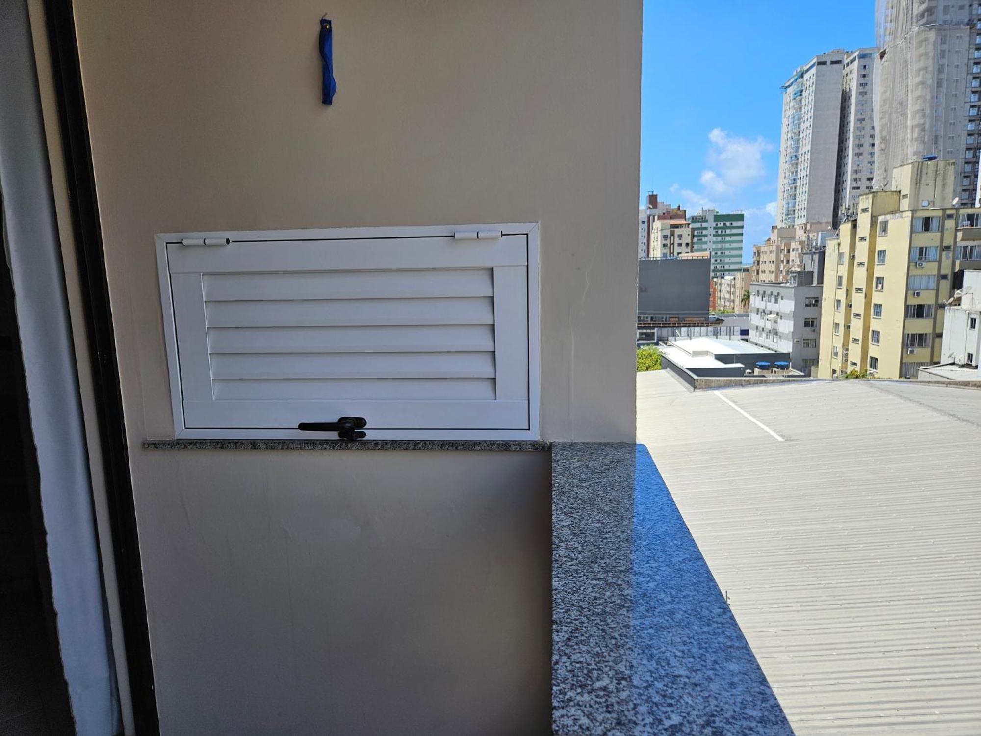 2 Quartos A 200Mts Praia Central, Garagem, Churrasqueira, Wi-Fi 90 Mbps, Pet Friendly Balneário Camboriú エクステリア 写真